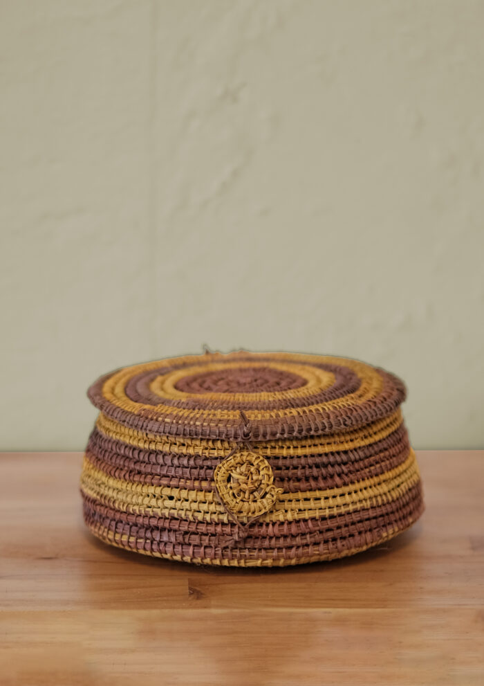 ELIZABETH  RUKARRIWUY GARRAWURRA <br><I>Gunga bathi (pandanus basket) with Lid</I>