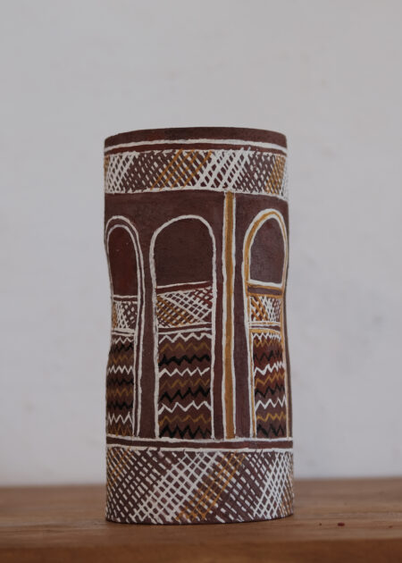 Susan Manawarawuy <br><I>SPLIT LOG (SPLIT LOG)</I>