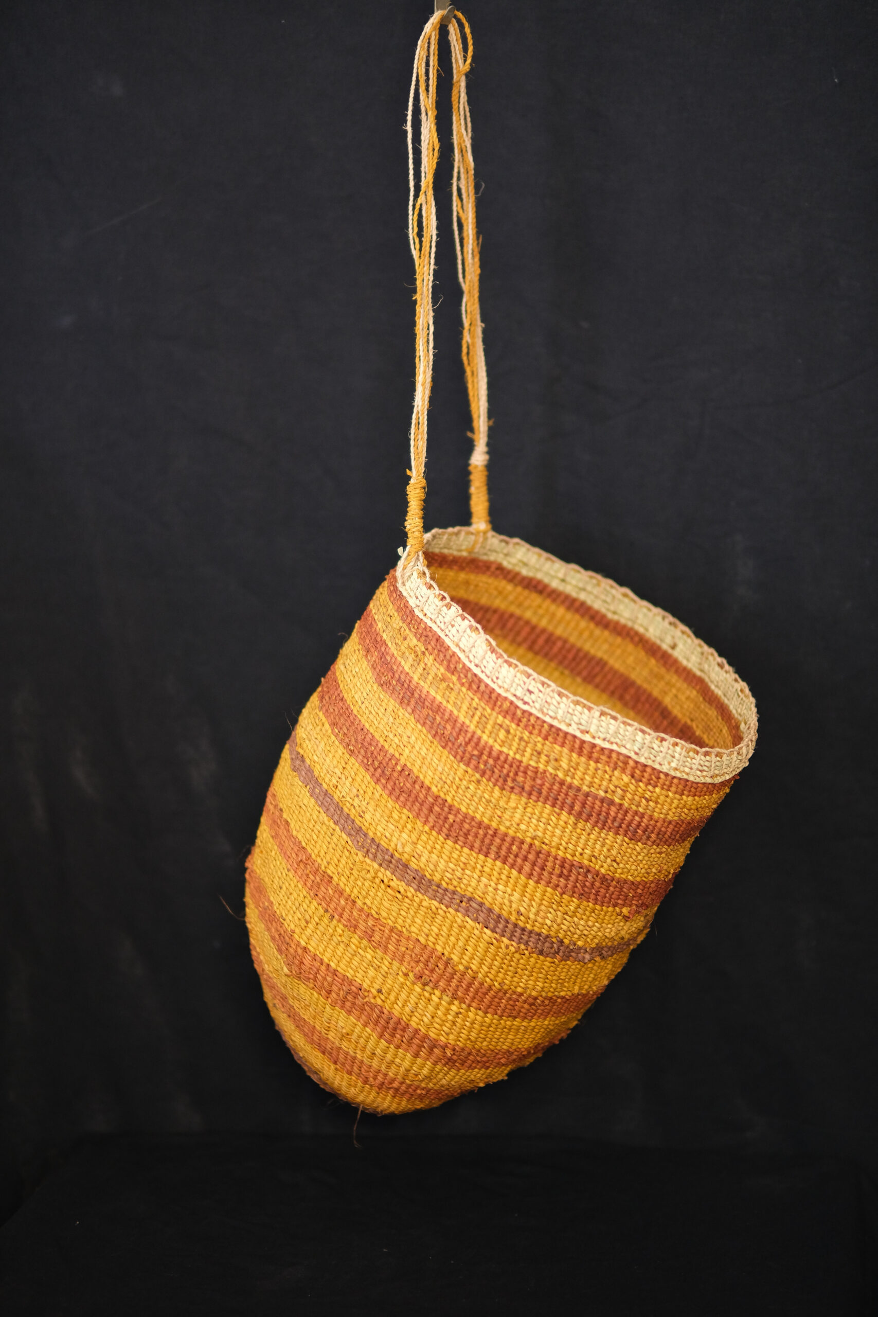 Margaret Rarru <br><I>Miṉḏirr (conical basket)</I>